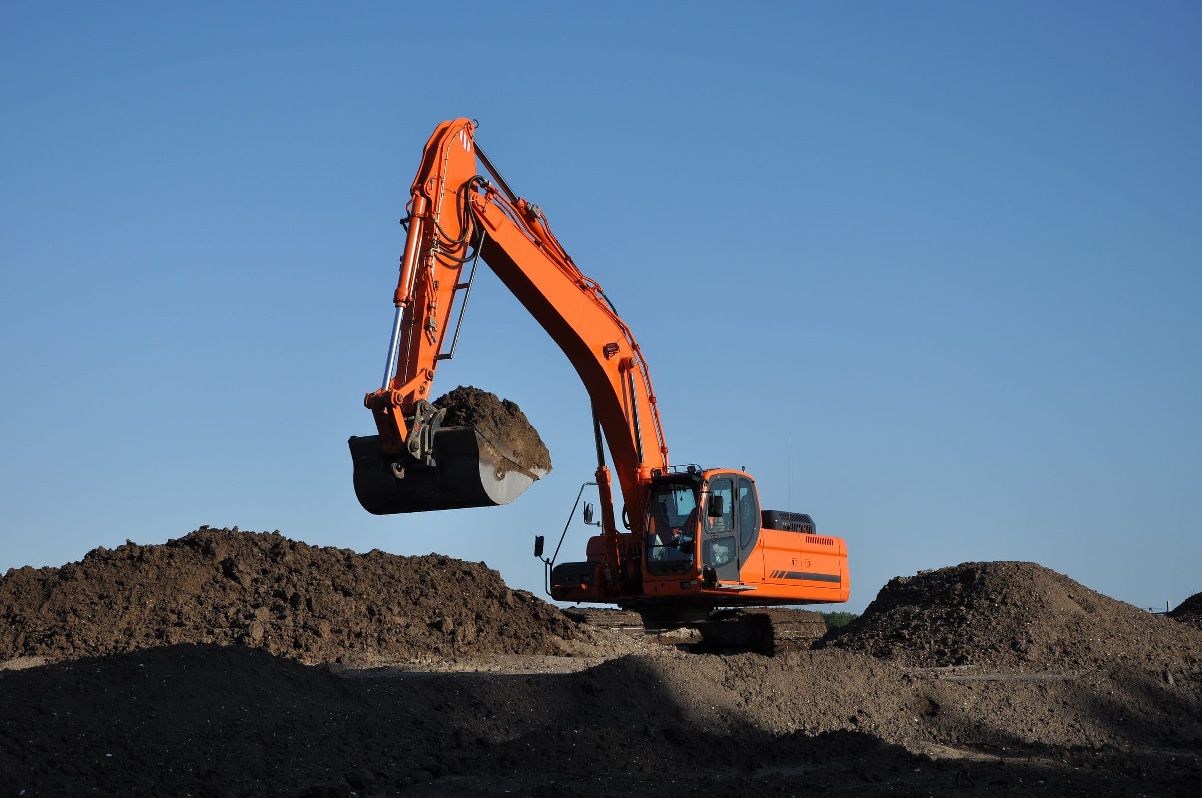 Excavadora trabajando en obra
